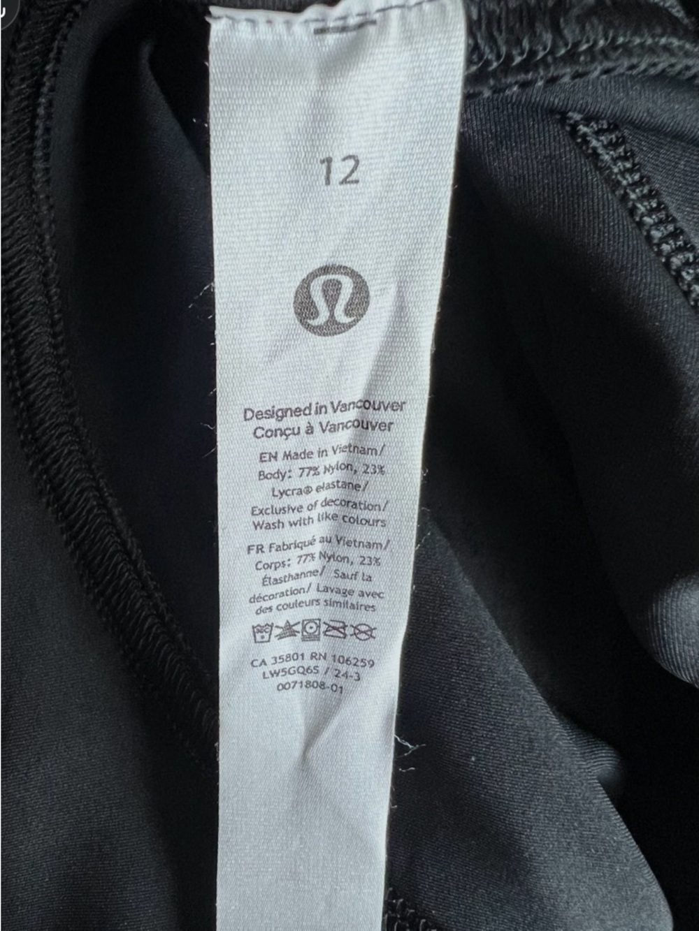 Lululemon Everlux High-Rise Cargo Flared Pant 32.5" Black Size 12 - Picture 11 of 13